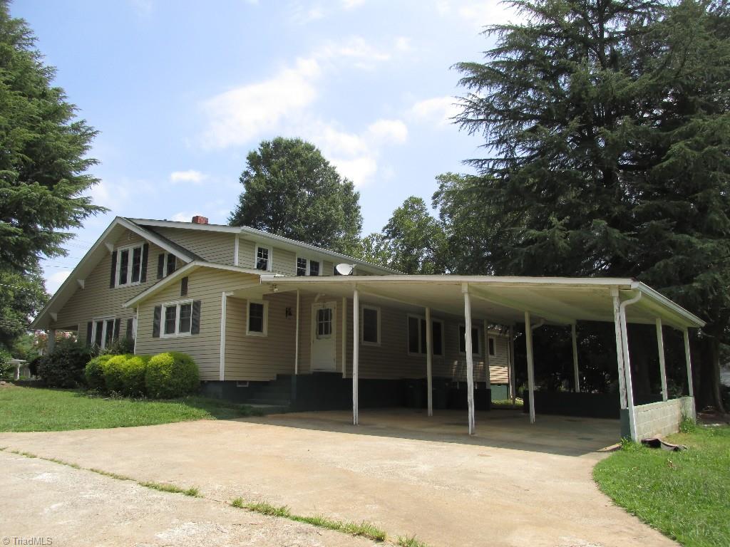 502 Elk Spur St