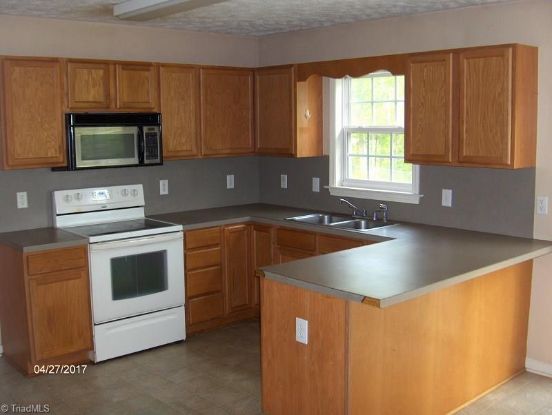 132 Whispering Creek Rd