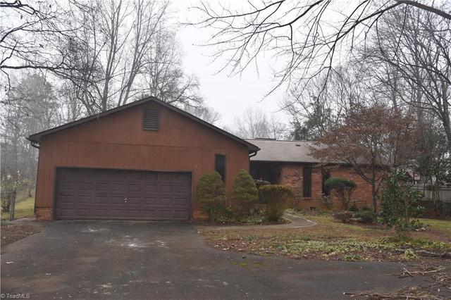 606 Cherry Tree Ln