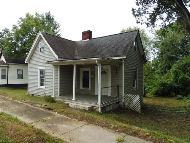 109 N Stout St