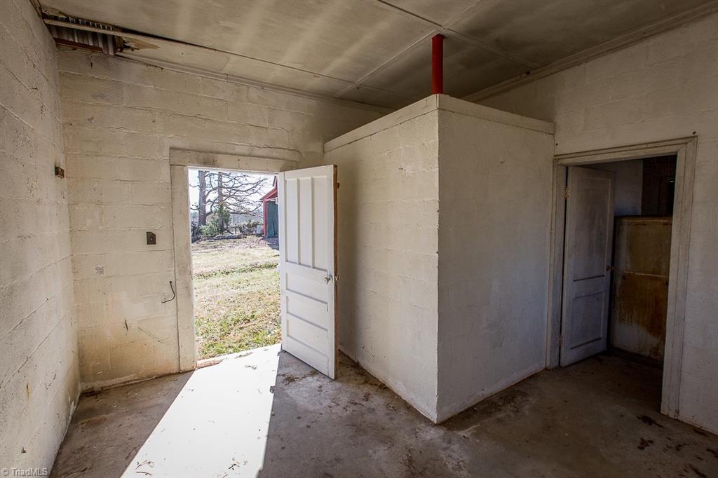 1025 Deer Tracks Ln