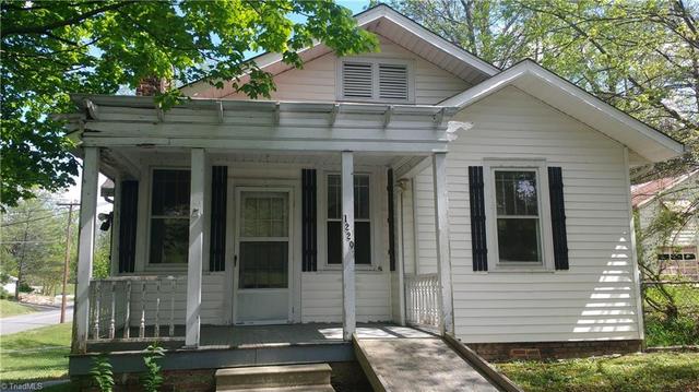 1220 Banley St