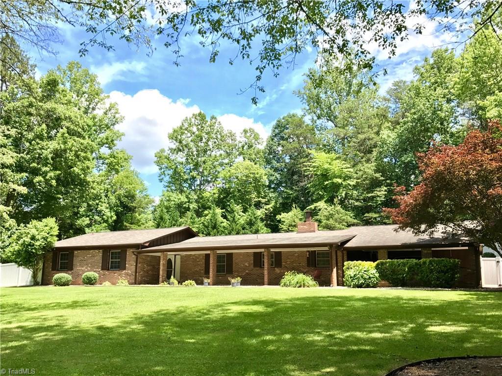 2725 Spicewood Dr