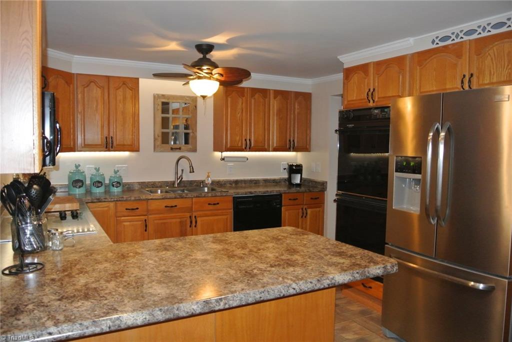 3104 Bermuda Village Dr