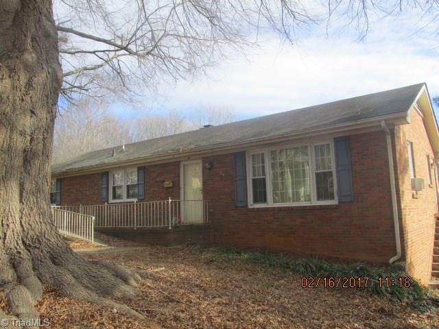 2153 New Castle Dr