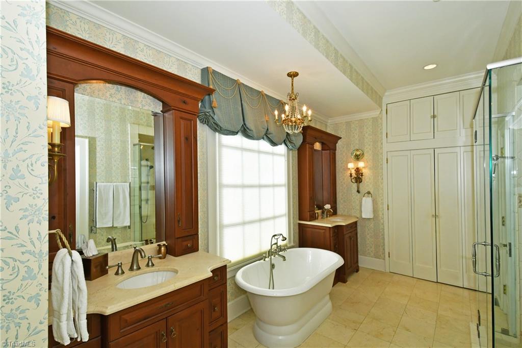 115 Staffordshire Ct