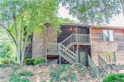 832 Rivertree Ln