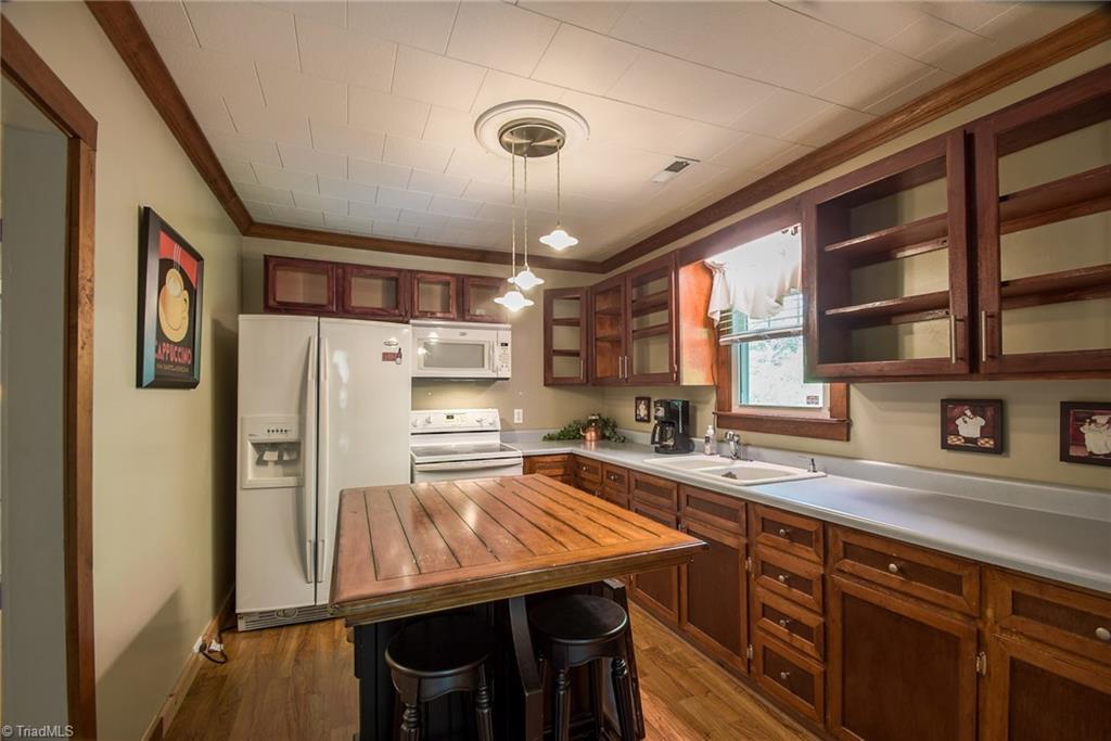 1021 Turtle Rock Ln