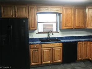 For Sale: 140 Vista Cir Winston Salem, NC 27106