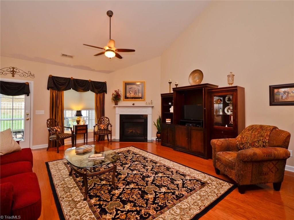293 Hartman Branch Ln