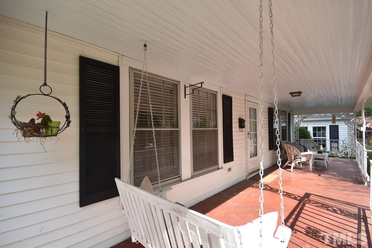 609 Peele St