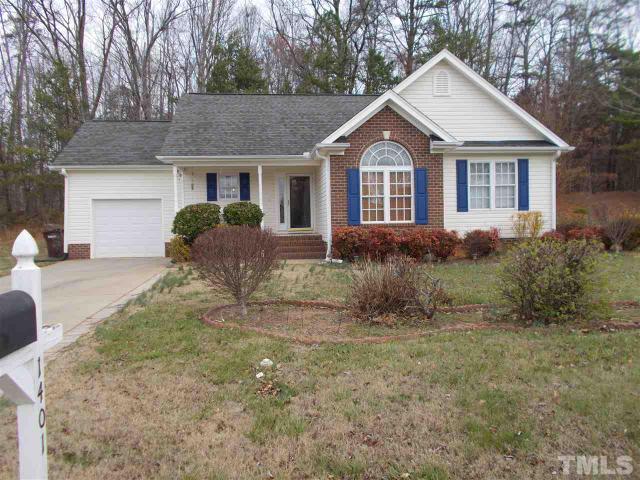 4 Lakeside Ave