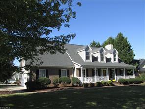 2132 Rosemont Dr
