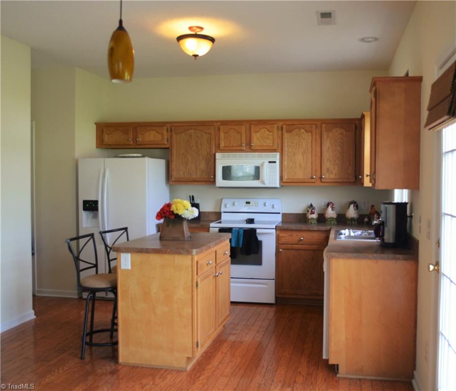 2449 Cypress Ct
