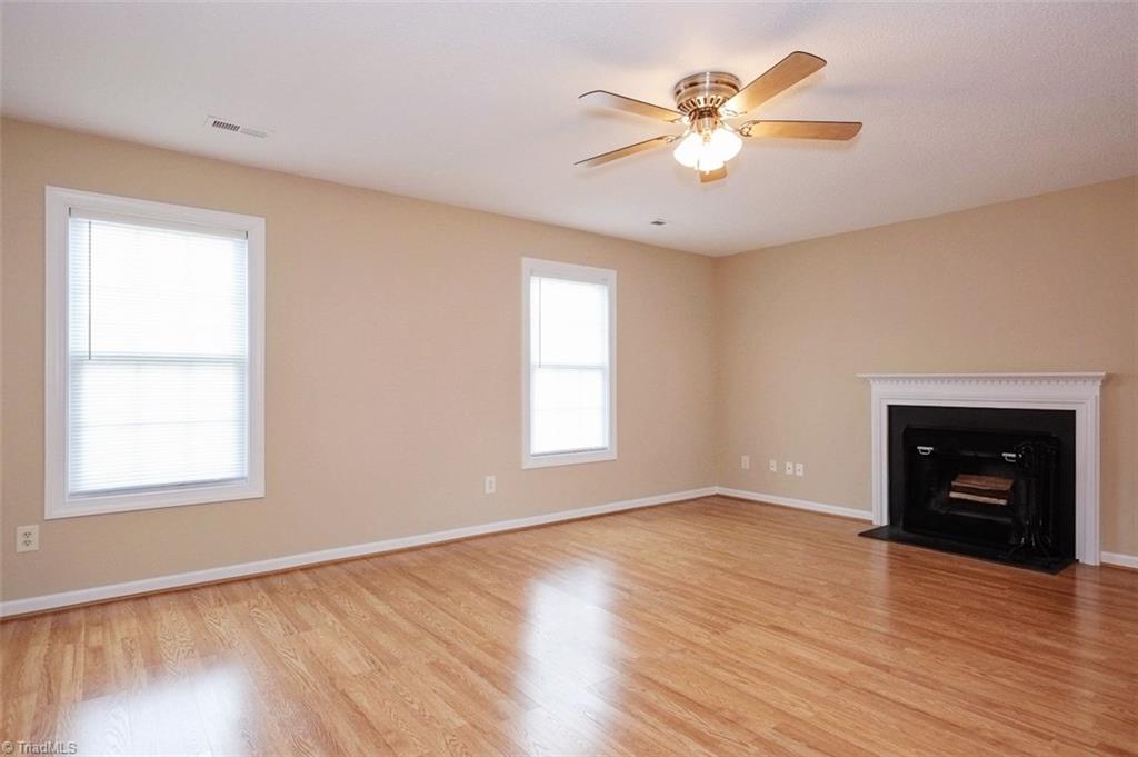 109 Fiddlers Knoll Ct