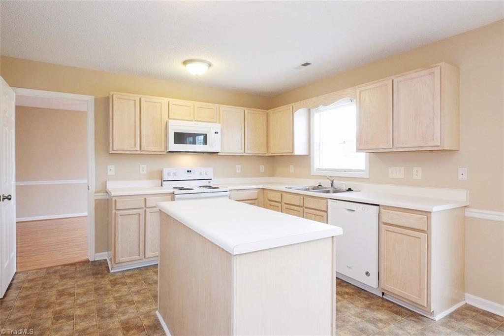 109 Fiddlers Knoll Ct