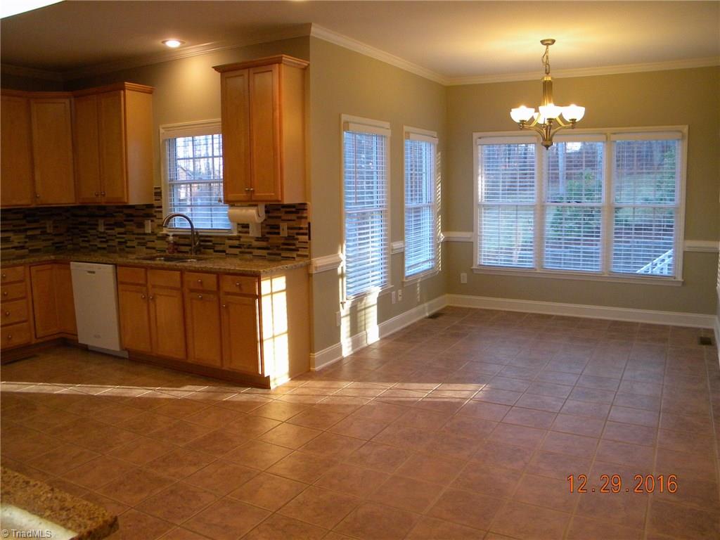 1586 Running Deer Dr #4