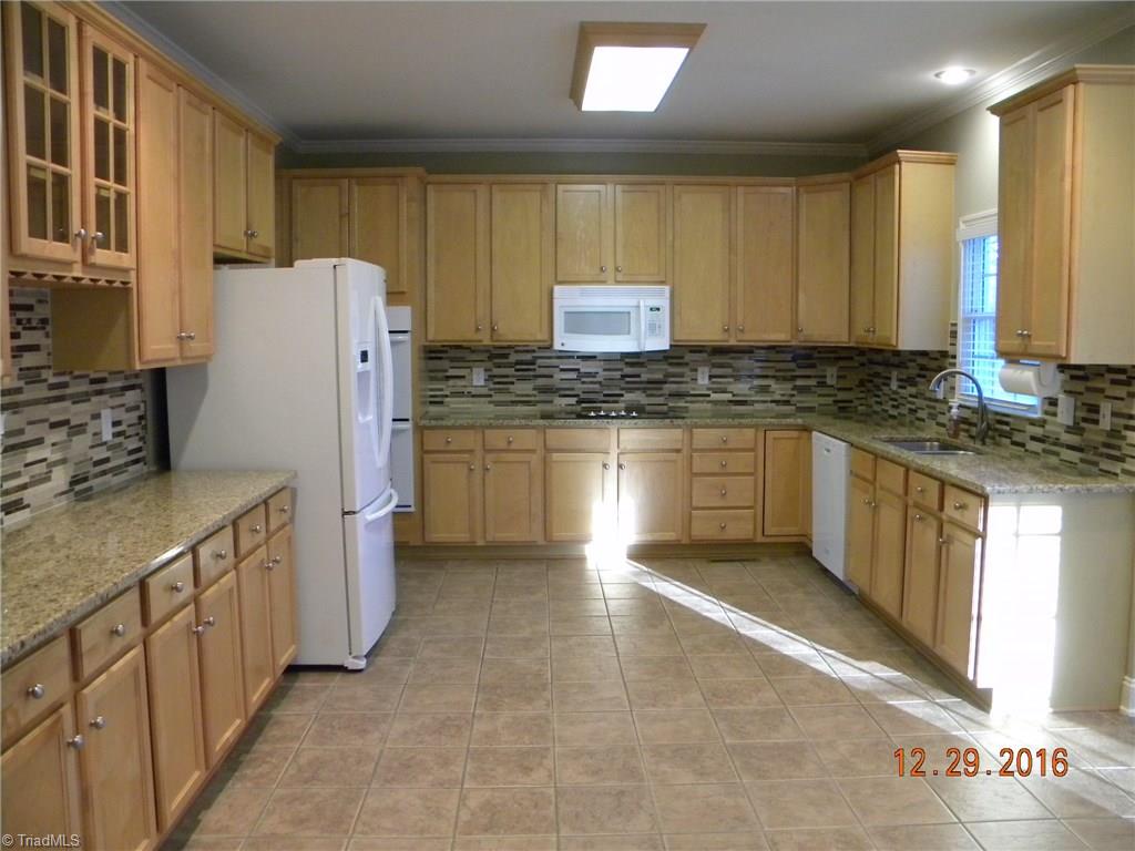 1586 Running Deer Dr #4