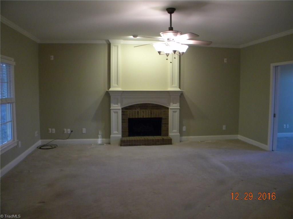 1586 Running Deer Dr #4