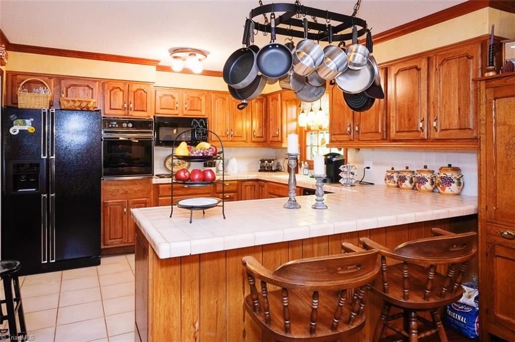 204 Saint Regis Ln