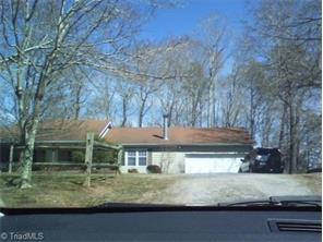 276 Laurell Dr