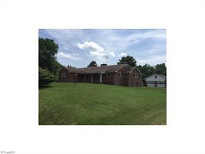 276 Laurell Dr