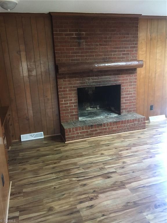 250 Kaye Dr