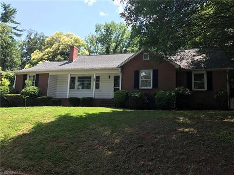 152 Iroquois Trl