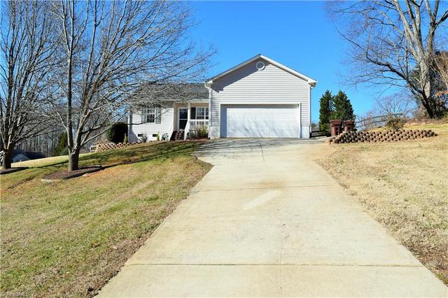 1129 Birch Tree Way