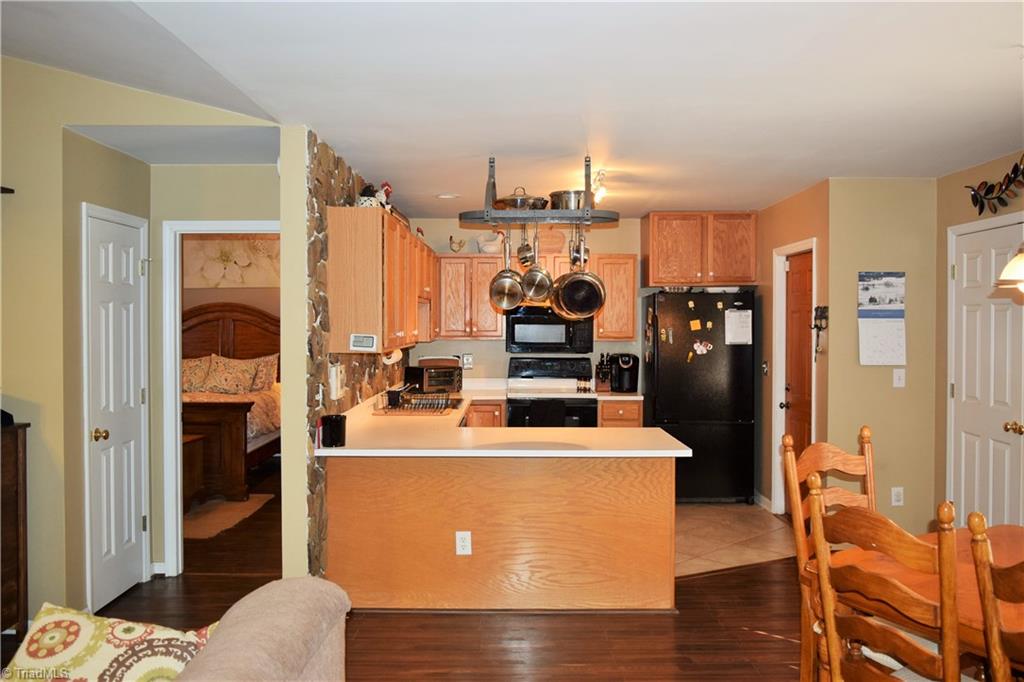 1129 Birch Tree Way