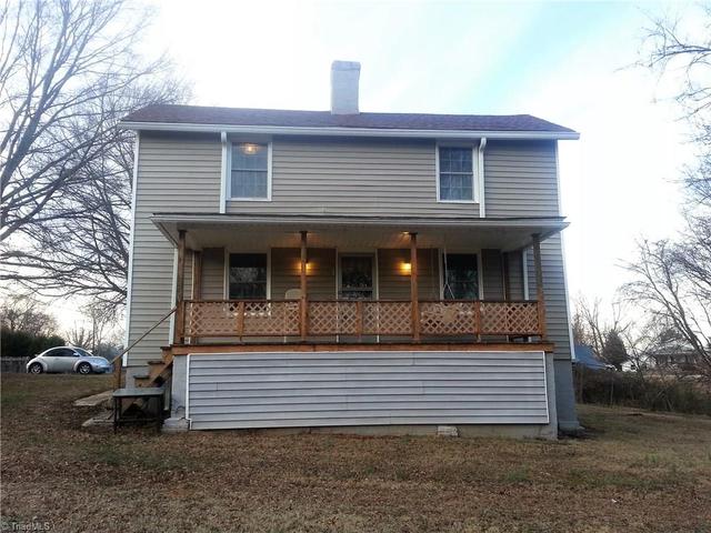 102 Stephens St
