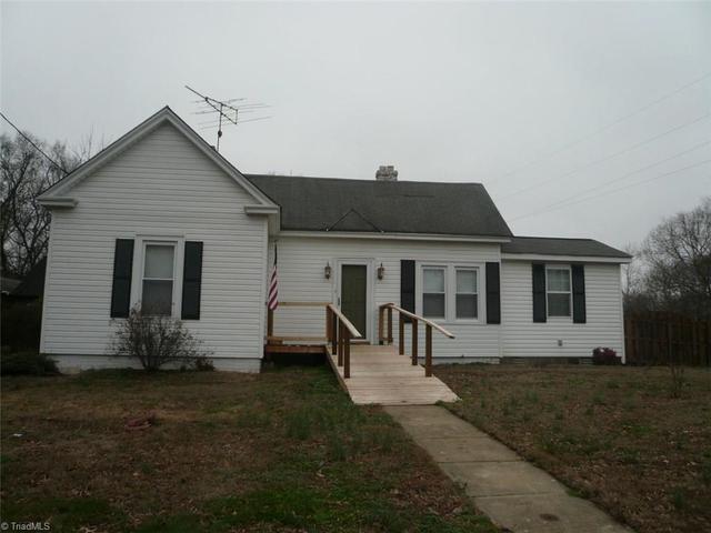 102 Stephens St