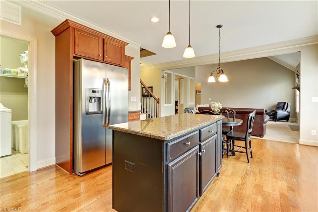 155 Cottonwood Ln