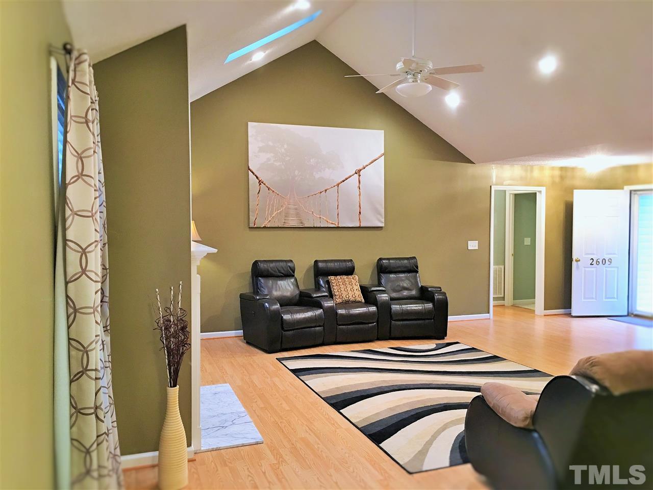 2609 Pebblebrook Dr