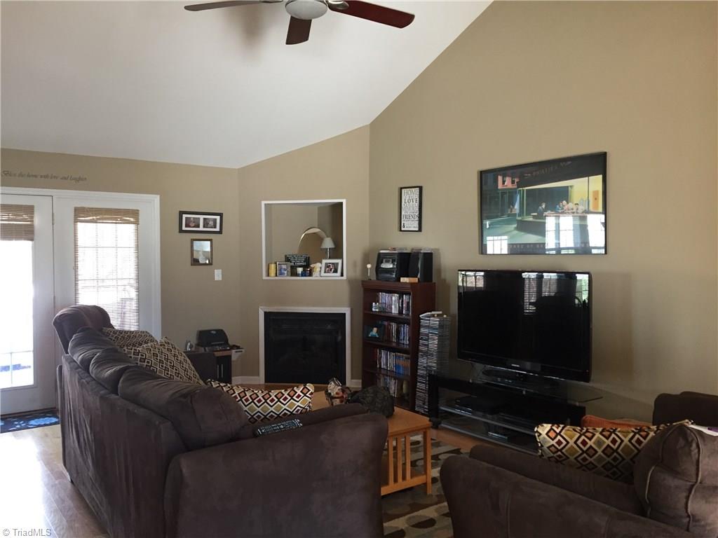 2978 Grassy Knoll Cir