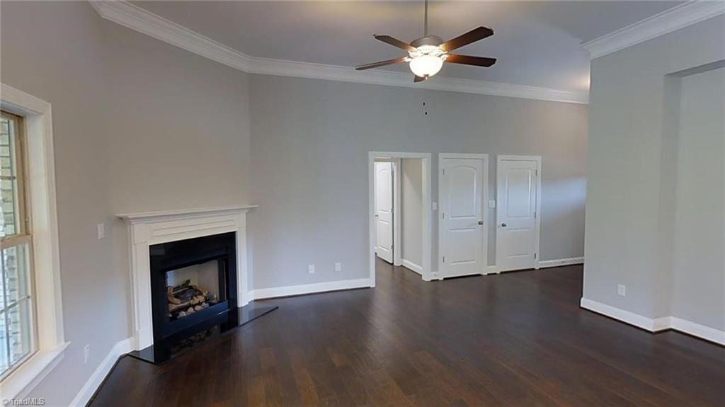 6605 Lakewood Ct