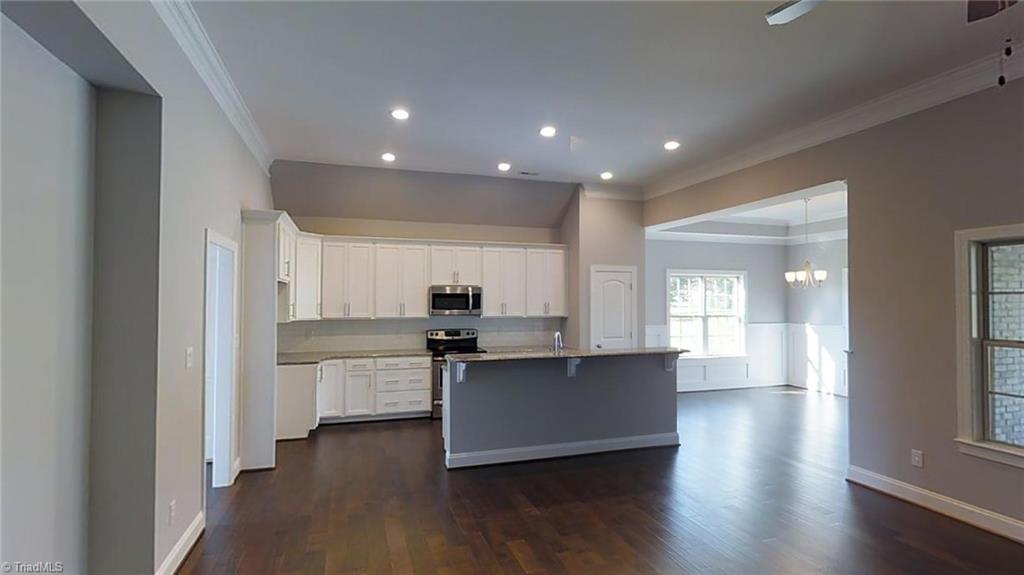 6605 Lakewood Ct