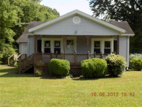 1611 Ballymena Dr