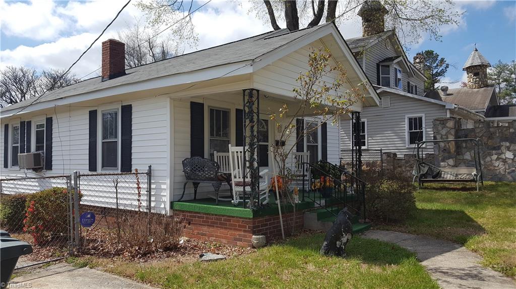 2703 Pinecroft Rd