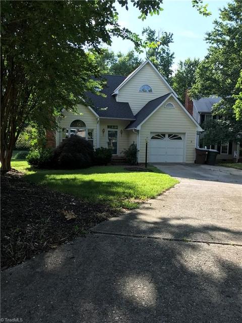 8 Ivy Brook Ct