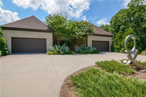 305 Winrow Dr