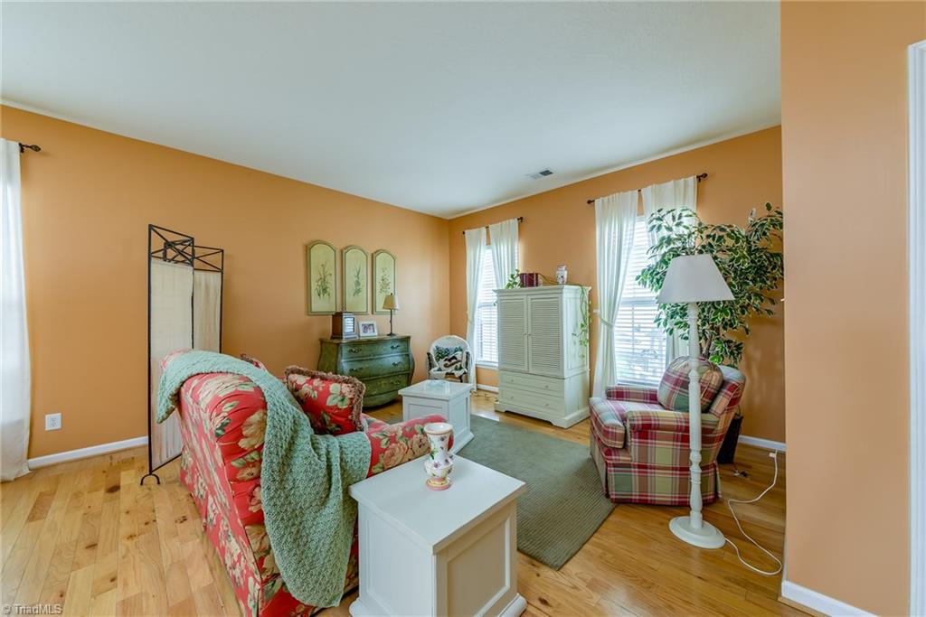 5616 Country Ln