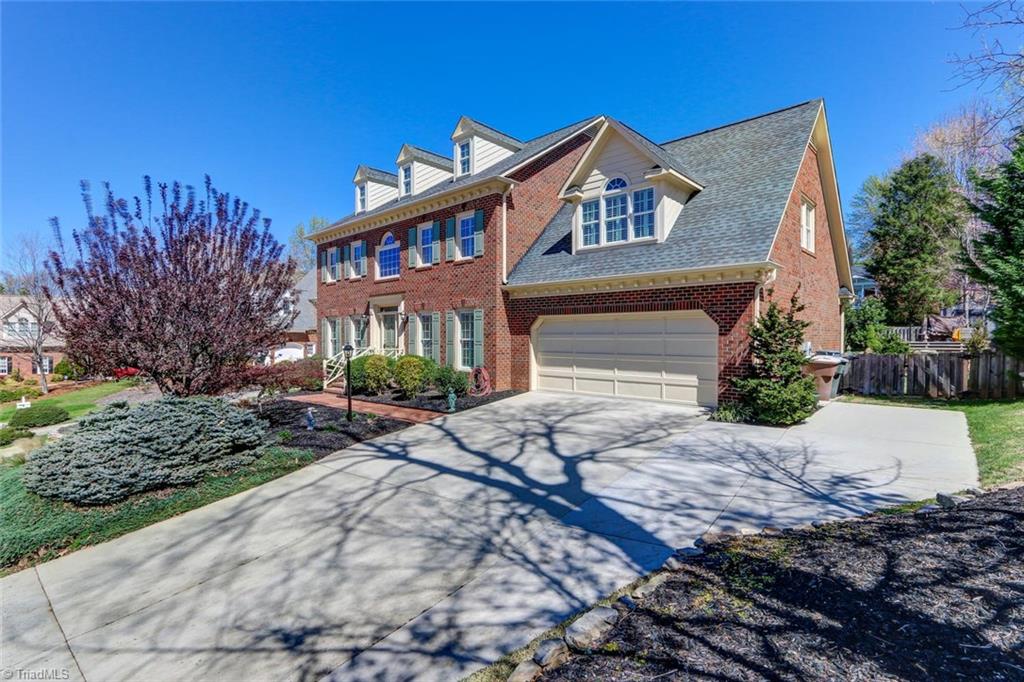 1900 Falmouth Dr