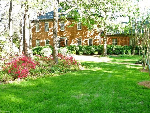 2 Baytree Ct