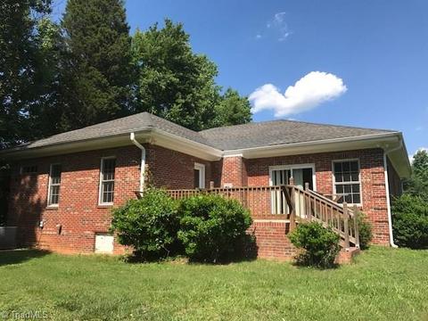 823 B Roberson Comer Rd
