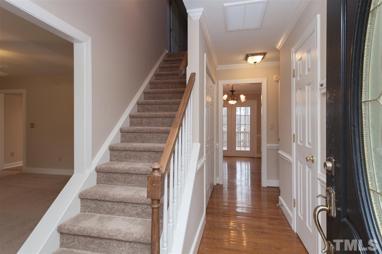 104 Crystal Ct