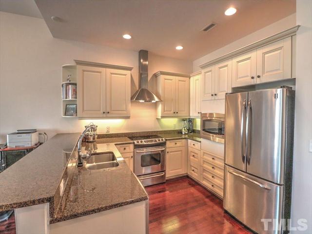 242 Brookleaf Dr