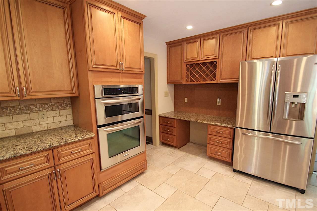 For Sale: 100 Lochwood West Dr Cary, NC 27518