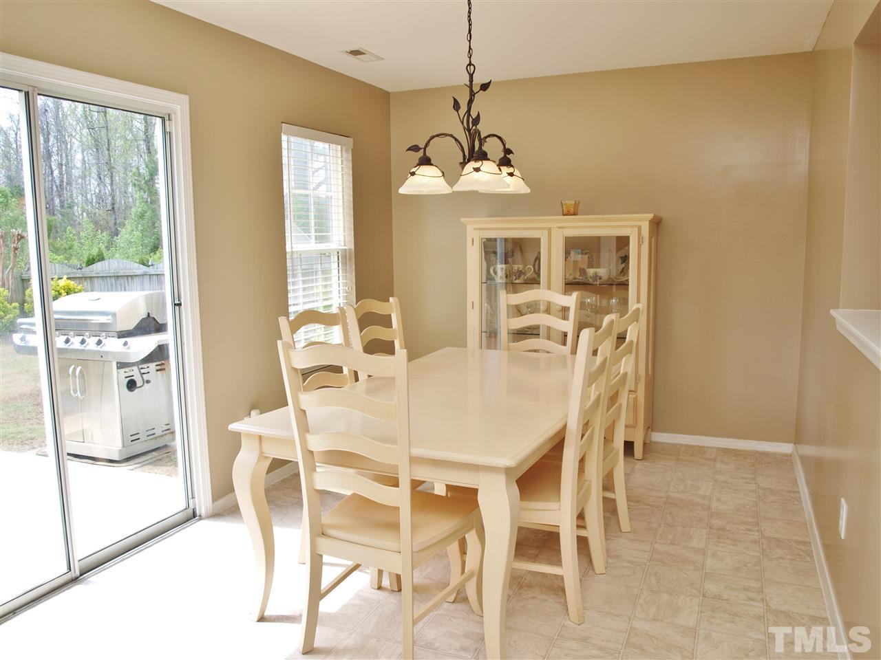 104 Norwich Dr
