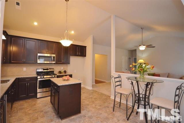 242 Douglas Fir Pl